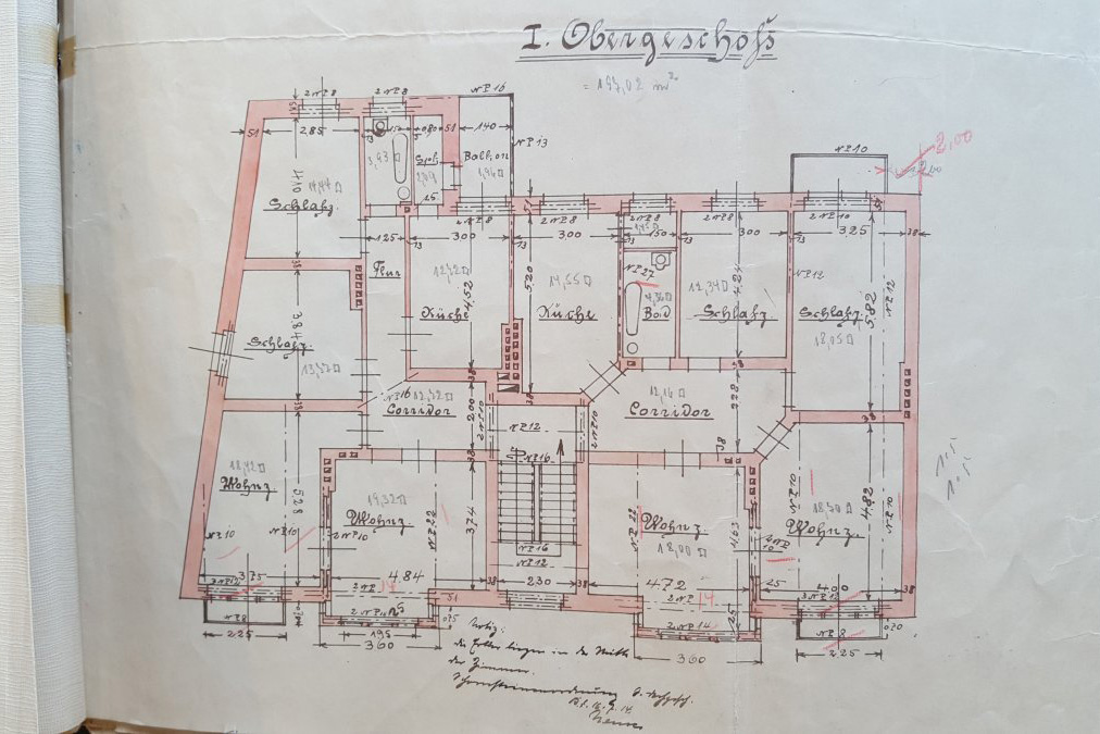 Durchsicht historischer Plne